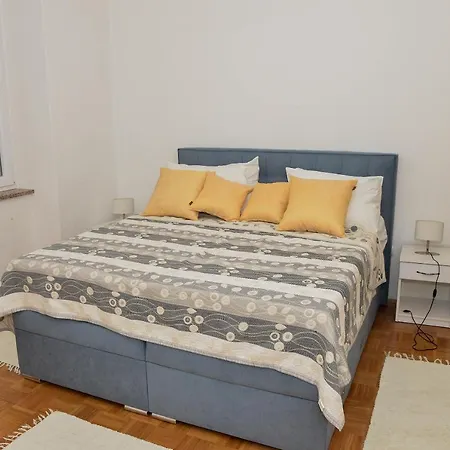Skunca Apartman *